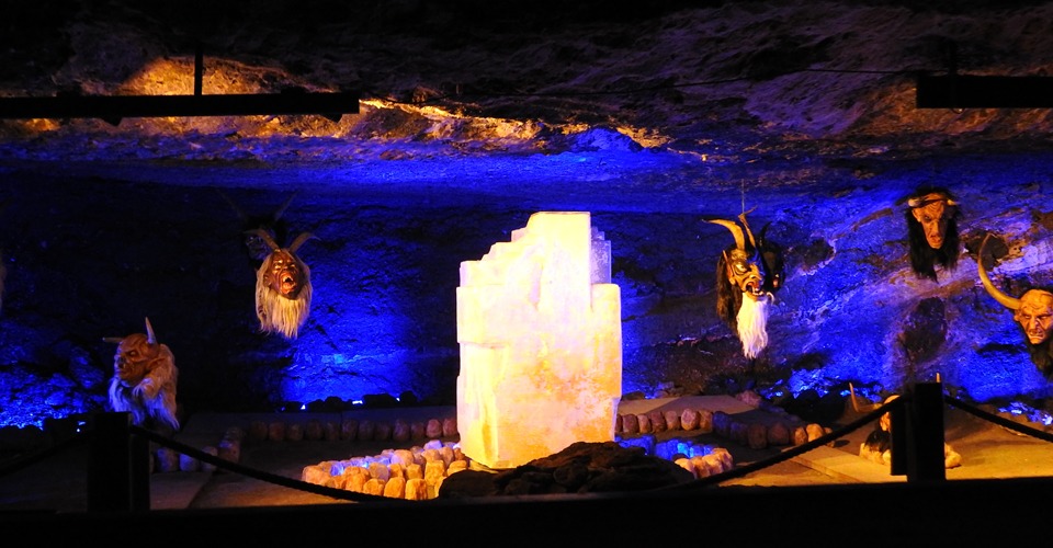 Inside-Salt-Mines