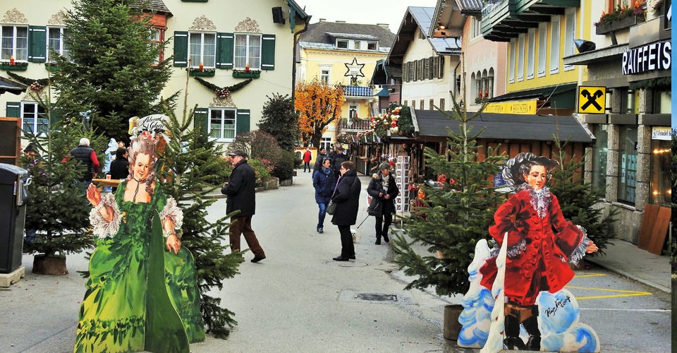 St.Gilgen-Christmas-Market-Street