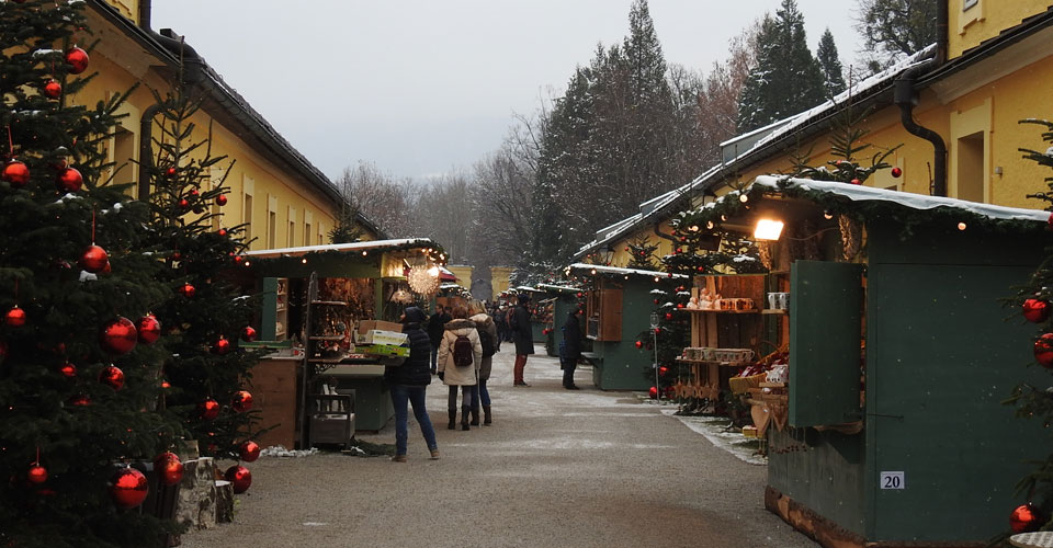 Hellbrunn-Christmas-market